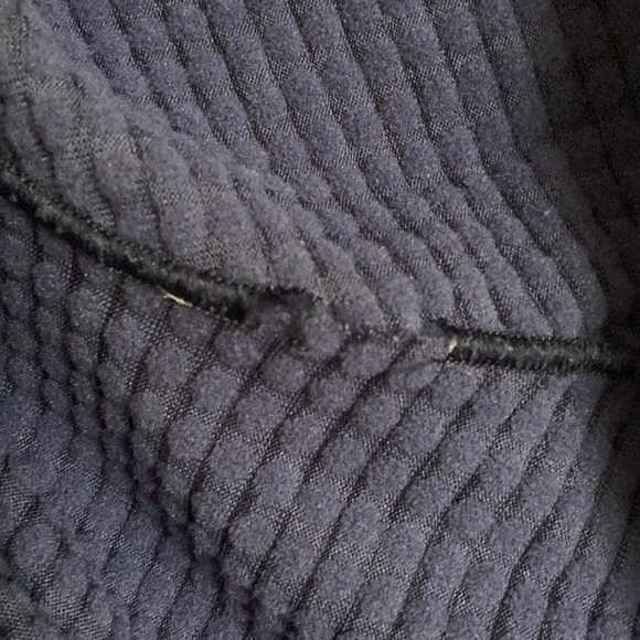 Nike, Dri Fit, 1/4 zip runner pullover - Picture 8 of 10